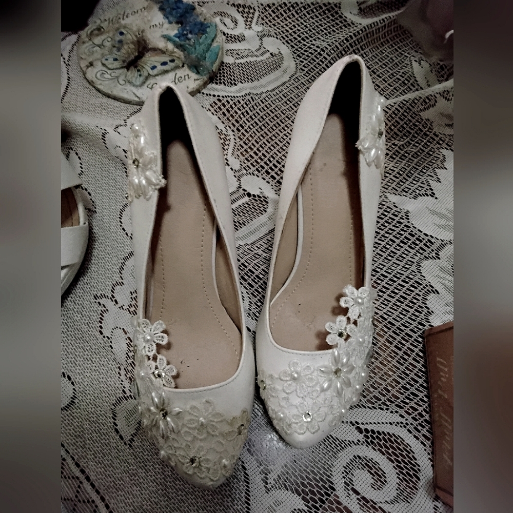 Lace White Ivory Crystal Wedding Shoes Bridal high heel pump